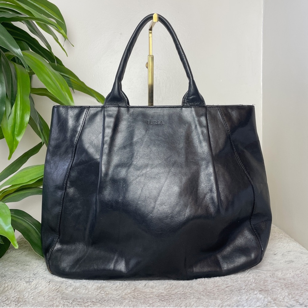 Vintage Furla Leather Tote Handbag Shoulder Bag Black Gold Hardware Classic Luxe